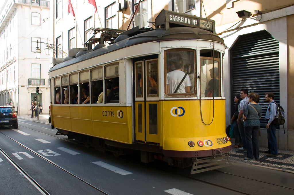 Lisbon-28-Tram-1