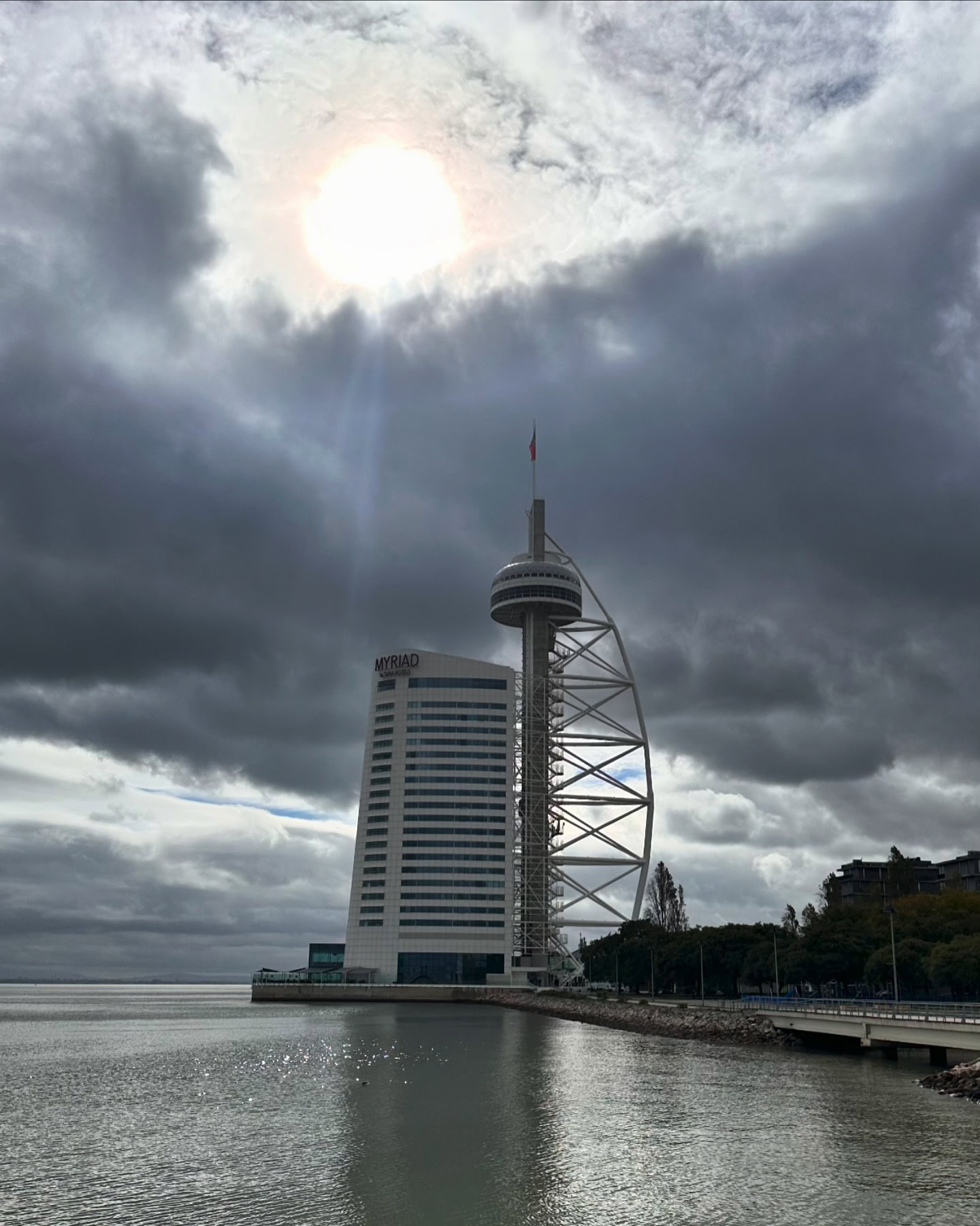 15 Best Lisbon Spa Hotels for Relaxation (Travel Guide) 11 MYRIAD by SANA Hotels