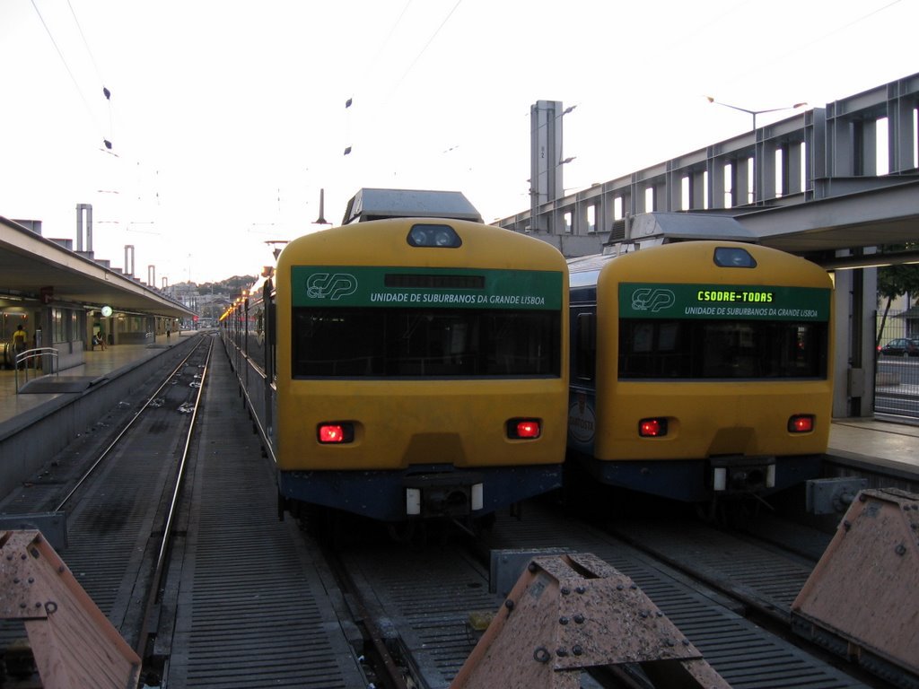 Trains Lisbon to Cascais