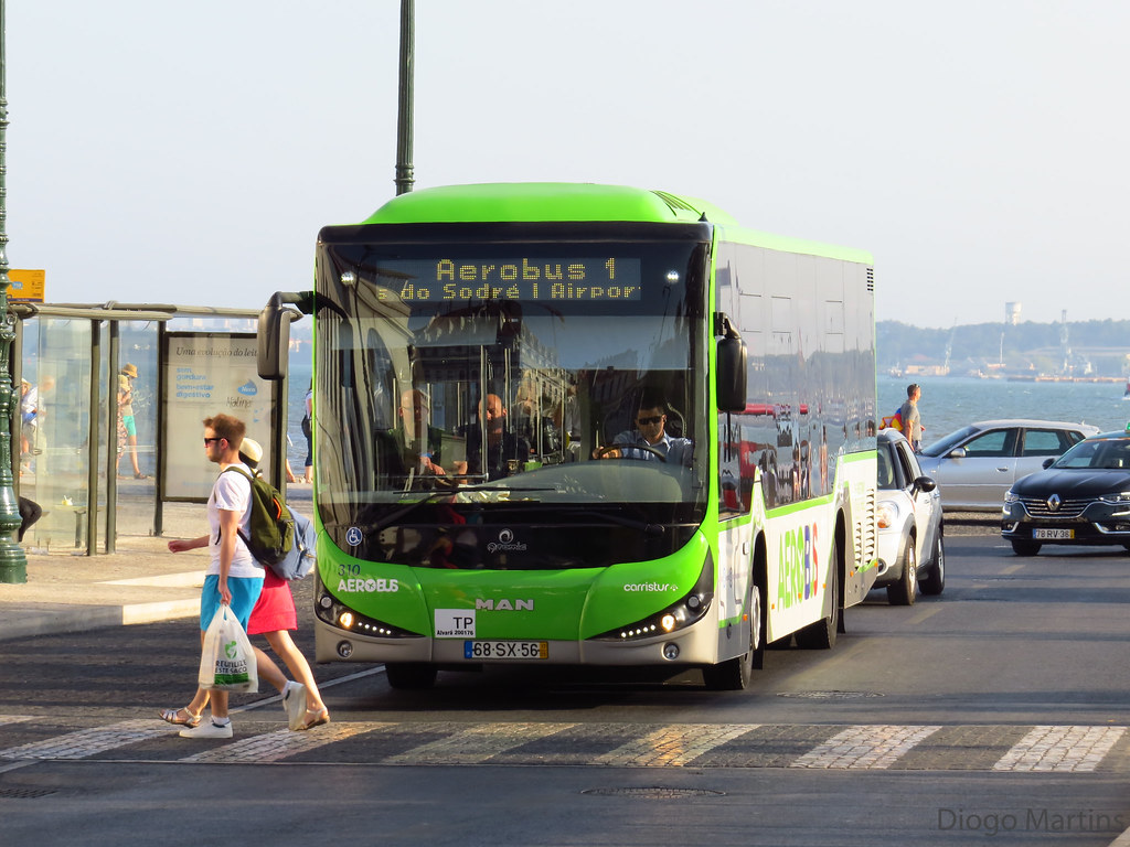 Lisbon Buses Aerobus