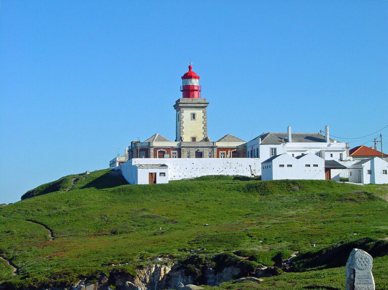 4 Ways to Travel From Lisbon to Cabo da Roca Safely