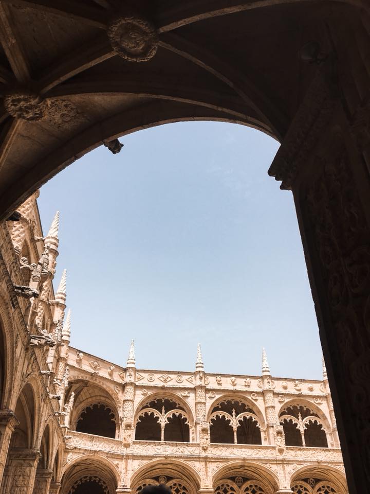 jeronimos monastery outside