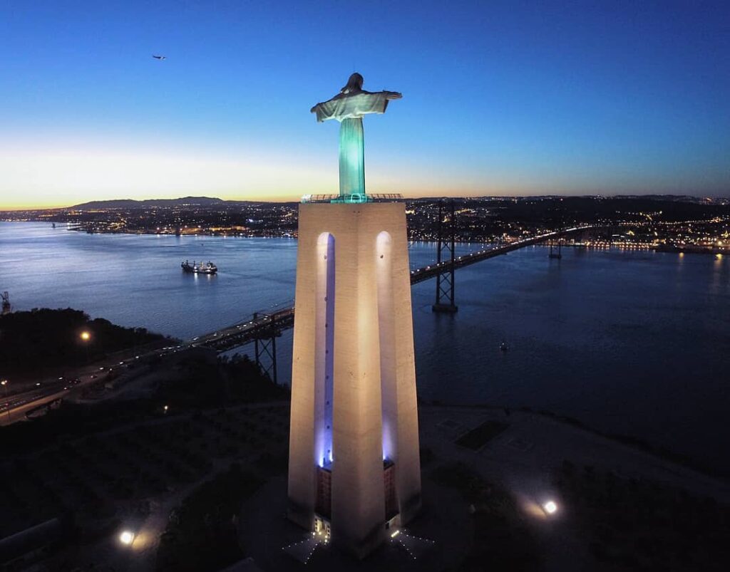New Year in Lisbon 2026 (Where to See the Fireworks) 4 lisbon statue christ