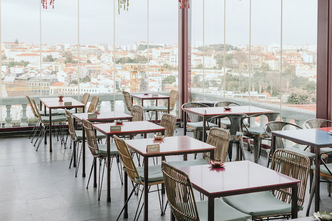 Lost-In-Restaurant-Lisbon