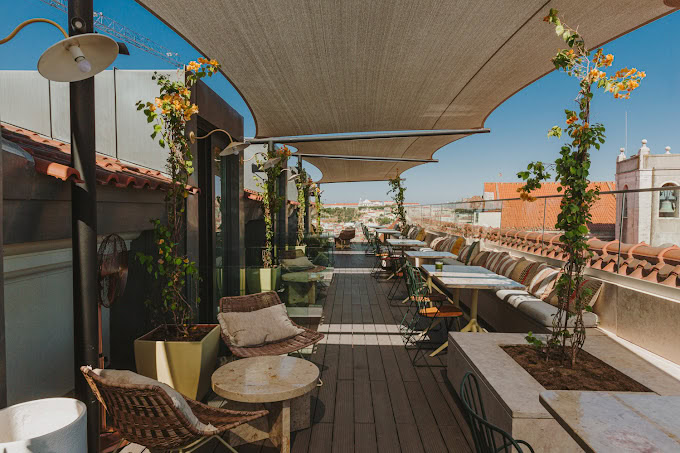 Lumi-Rooftop-Restaurant-Lisbon