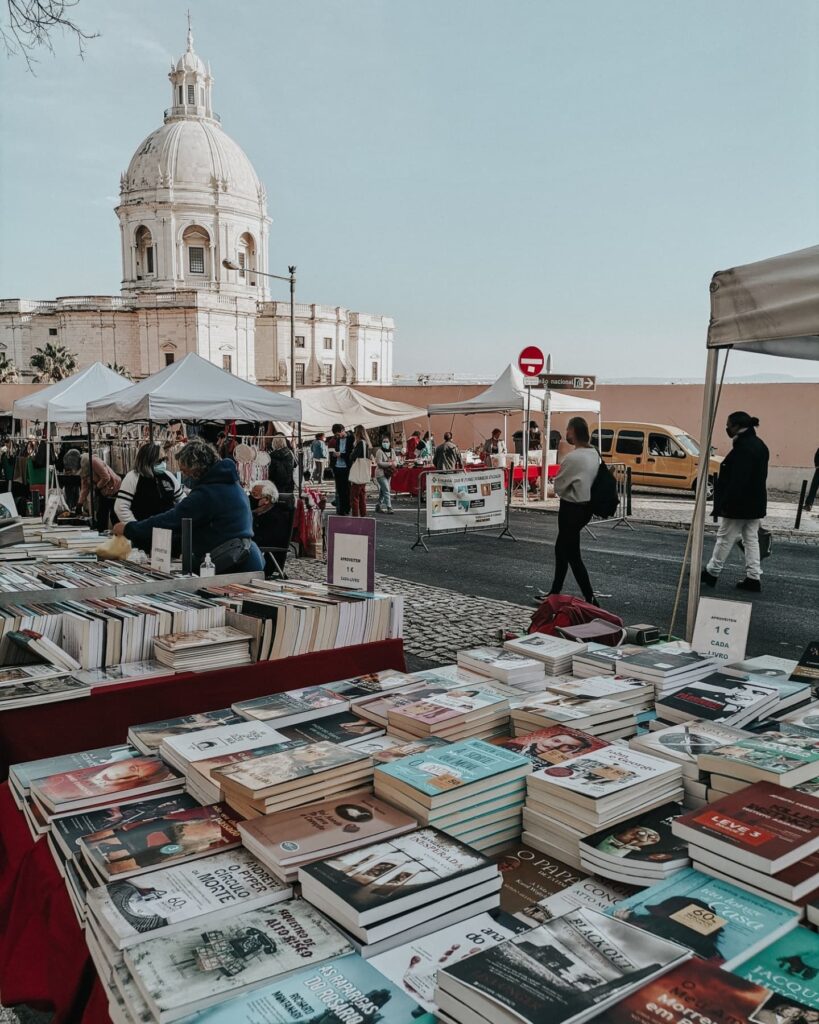 Alfama in Lisbon: A Tourist Guide 8 feira da ladra