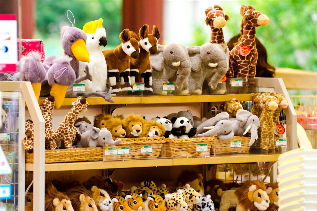 zoo-souvenir-shop