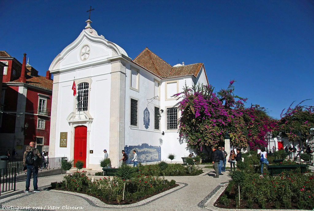 Santa-Luzia-Church