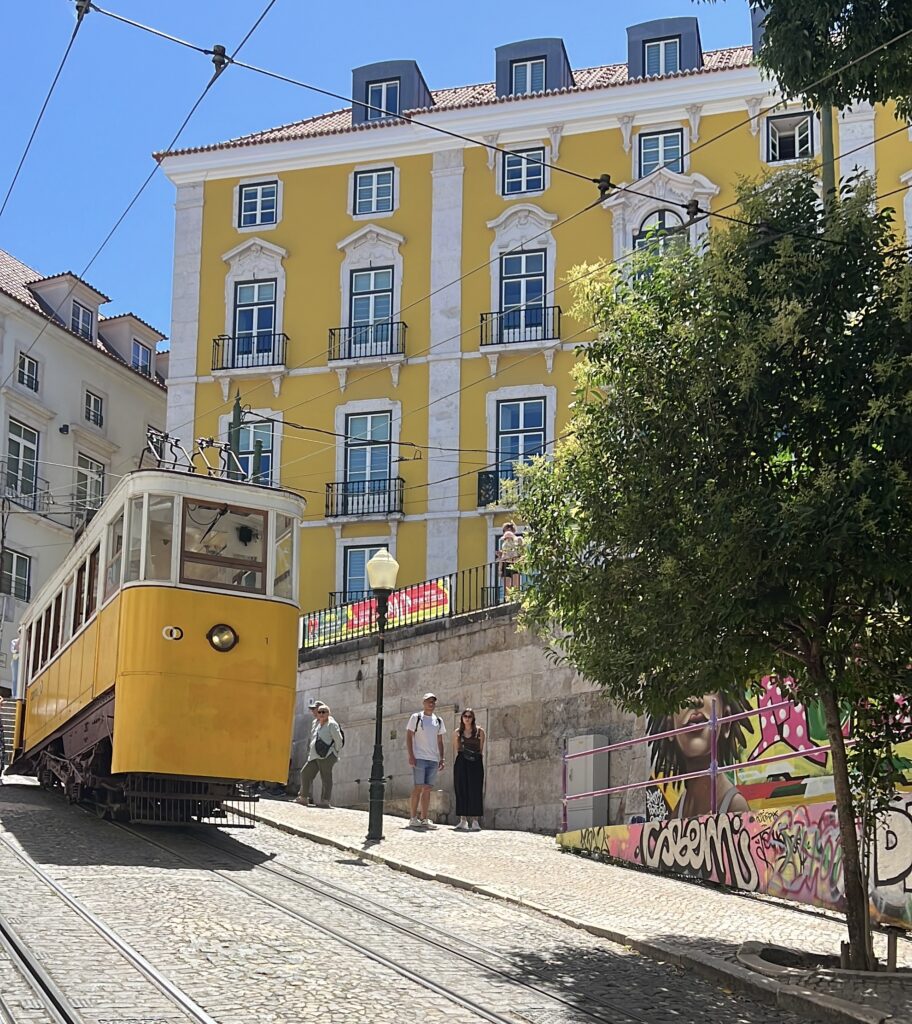 yellow-tram-lisbon