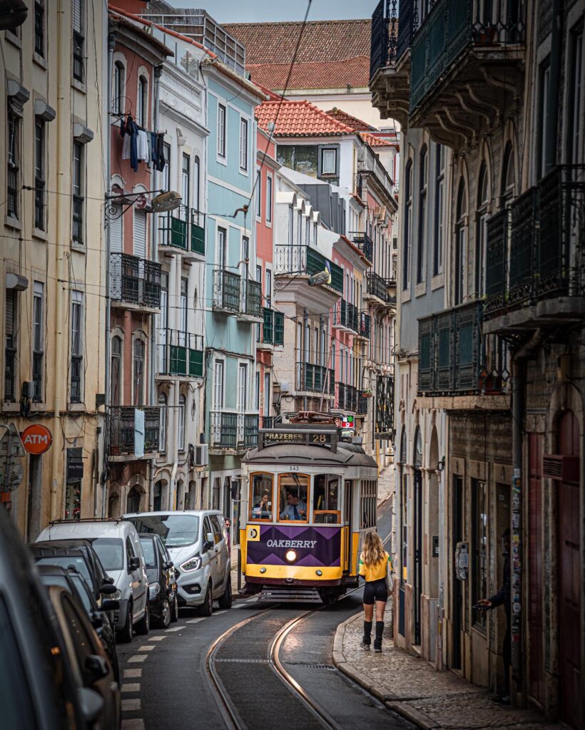 lisbon tram 28 narrow streets