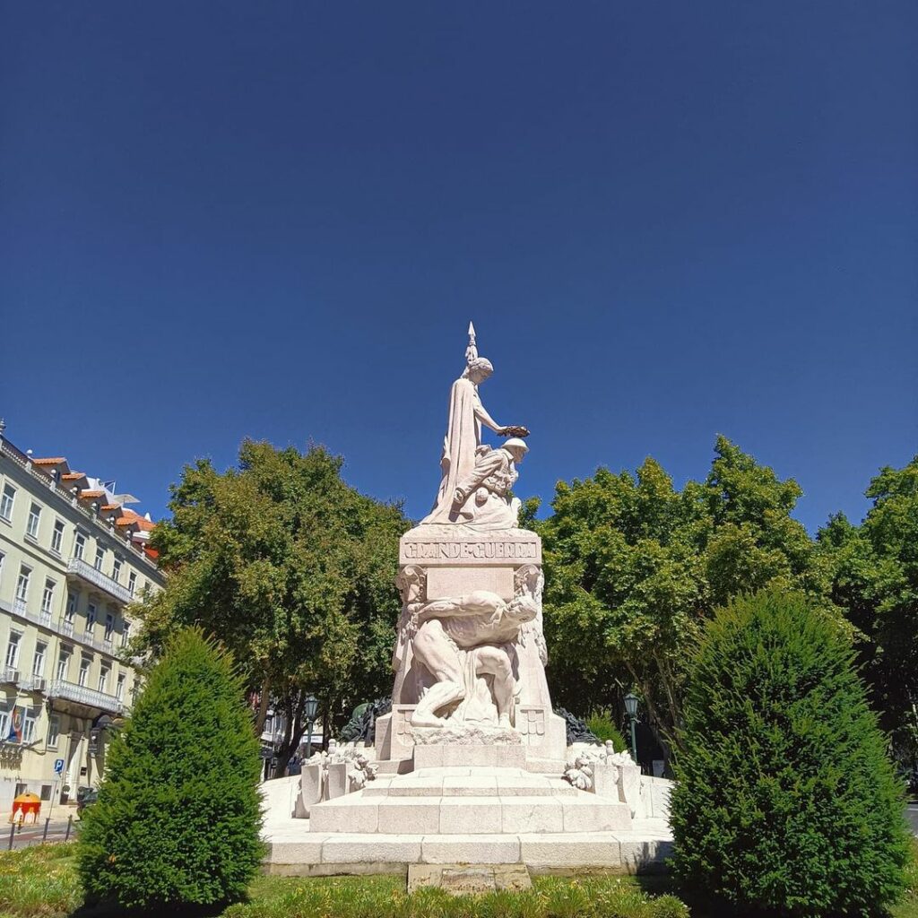 Monument of Heroes of the Great War Avenida da Liberdade