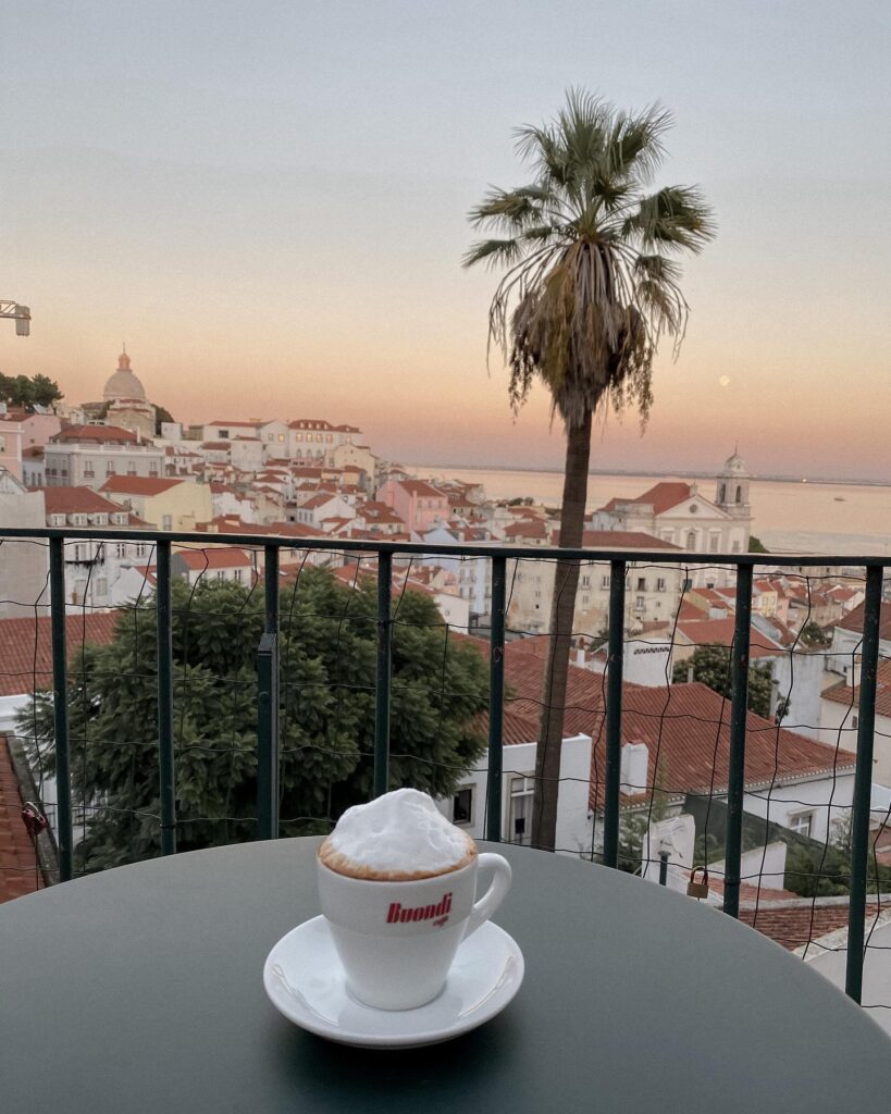 Miradouro das Portas do Sol Viewpoint in Lisbon 8 Miradouro das Portas do Sol coffee