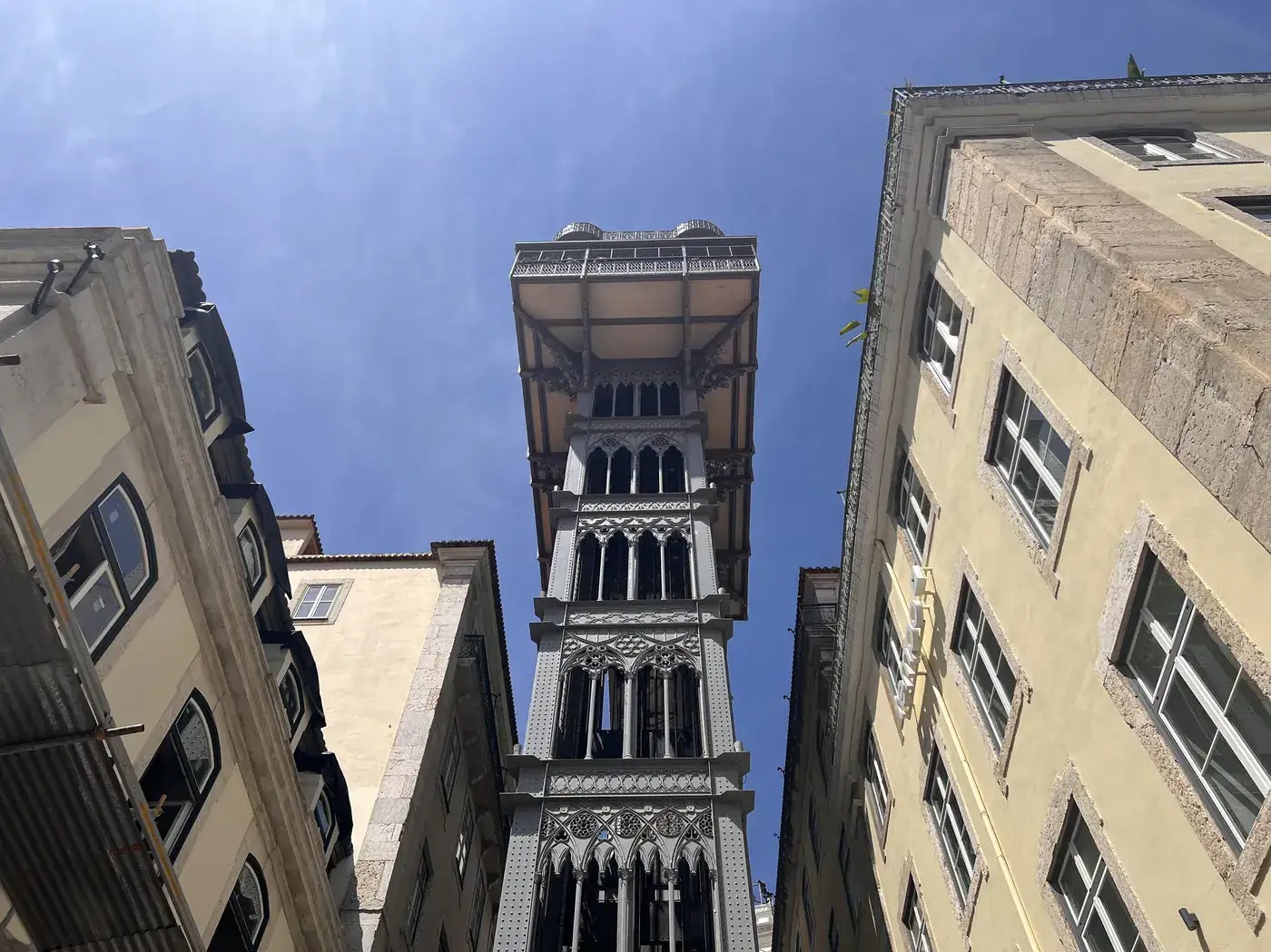 About 9 santa justa